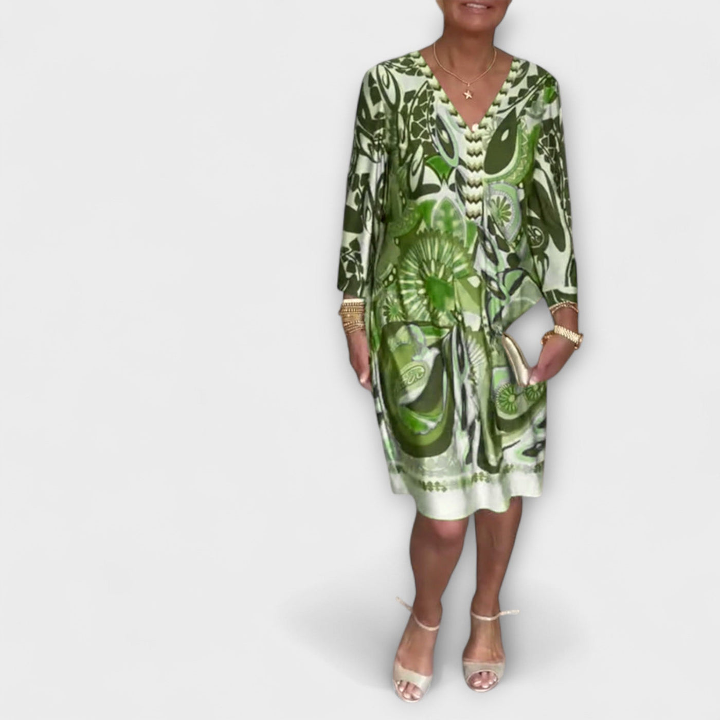 ZUZANA | Volné šaty s V-výstřihem a retro potiskem