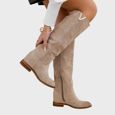 ZUZANA | Elegantní kotníkové boty s vnitřním klínem