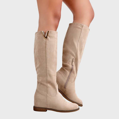 ZUZANA | Elegantní kotníkové boty s vnitřním klínem