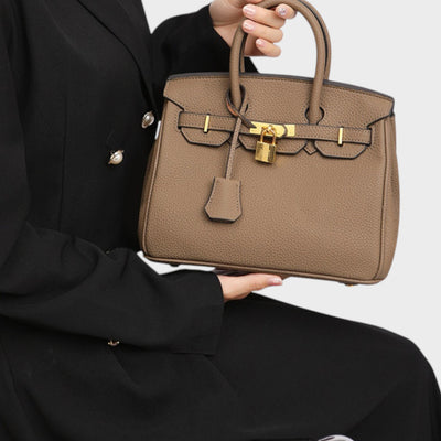 ZUZANA | Eline Amira