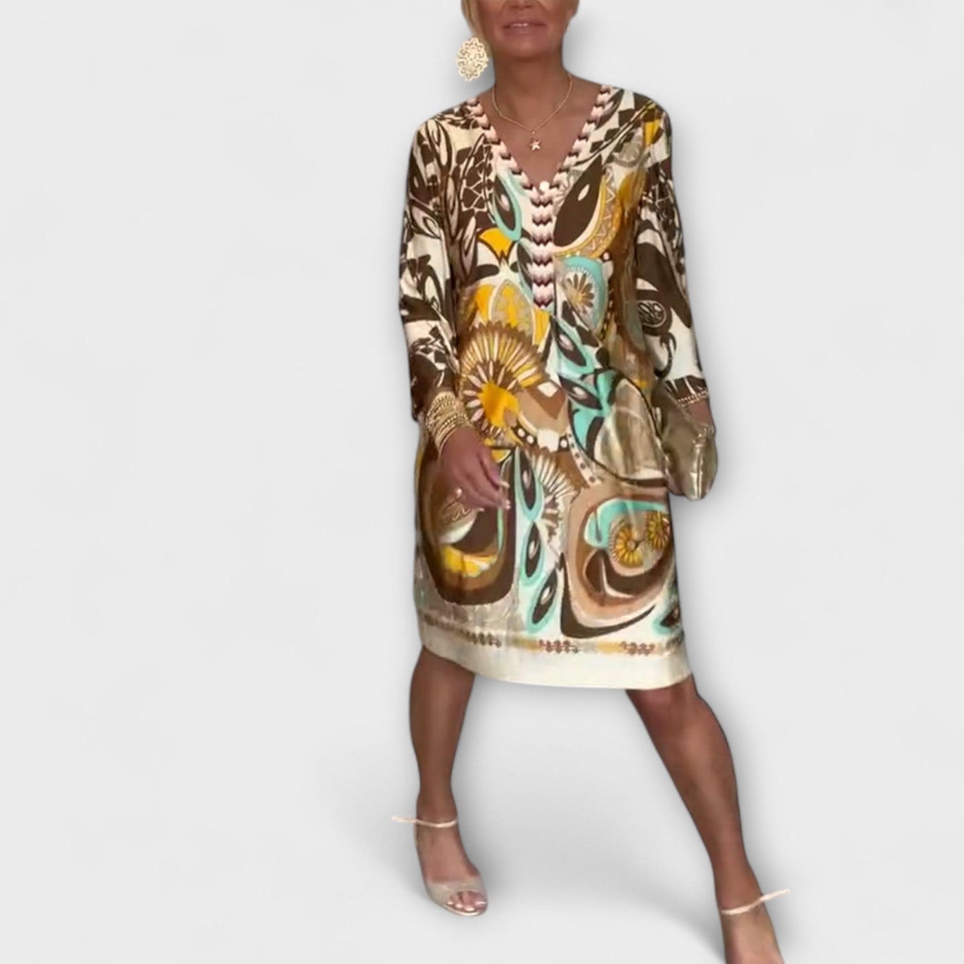 ZUZANA | Volné šaty s V-výstřihem a retro potiskem