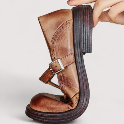 Maja | Elegant Comfort in One